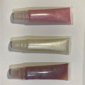 one lipgloss for $8.00, 15 in stock total. 5 of each color.